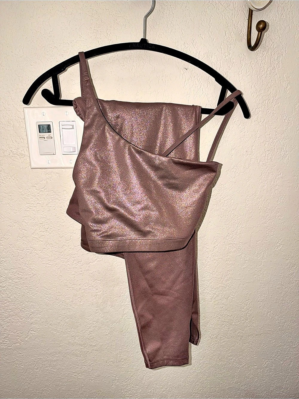 SET GAP Metallic Rose Crop Top + Legging